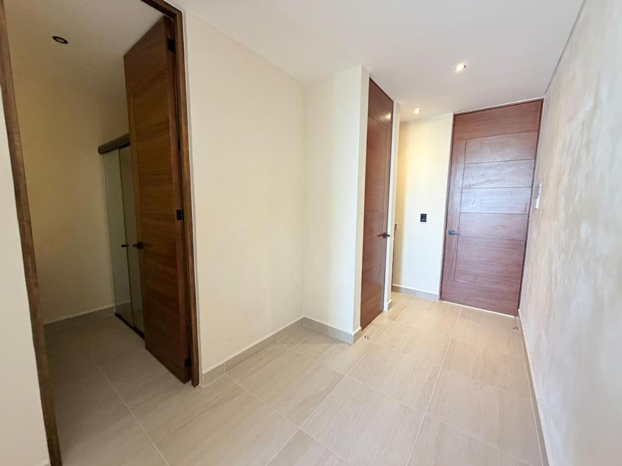 Ph De 2 Rec, Gim, Cine Y Jacuzzi Privado En *