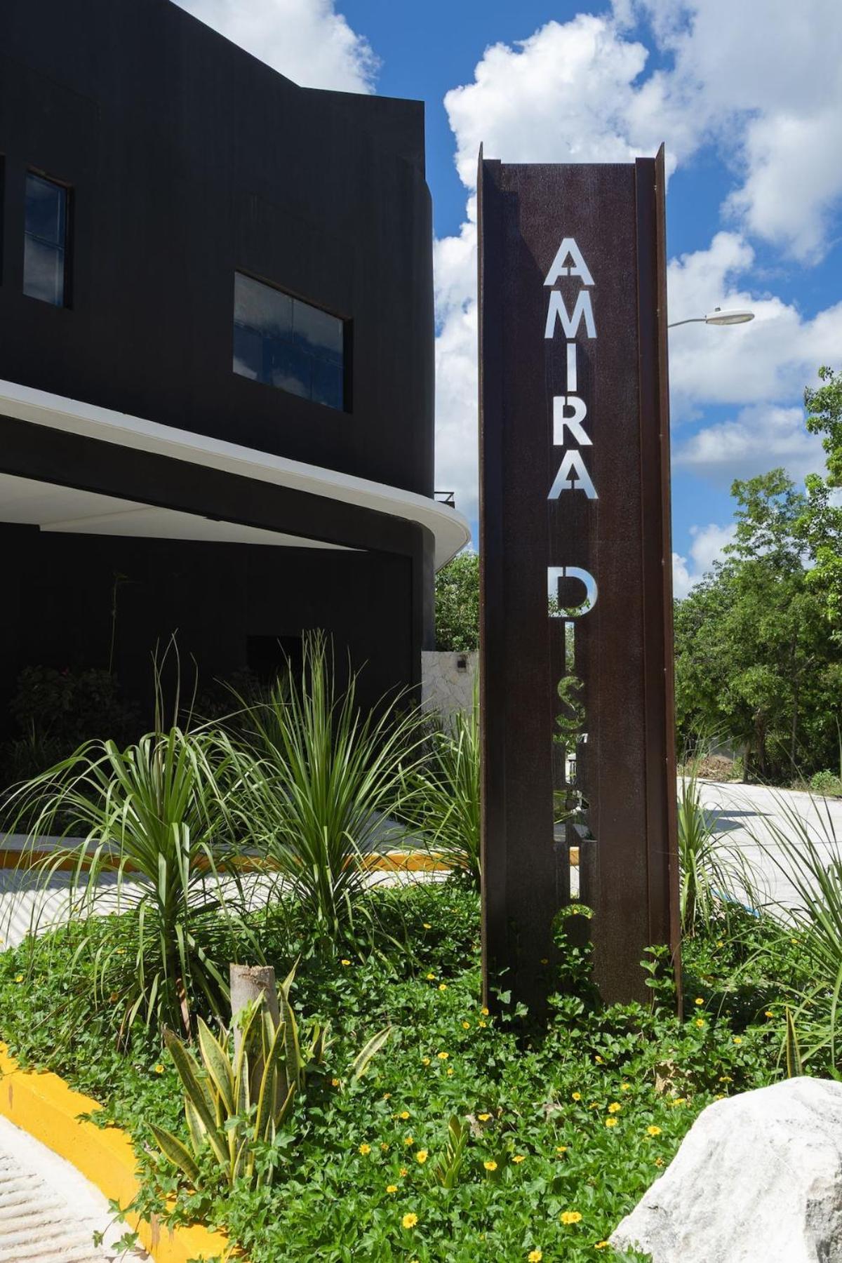 Art House - Filtered Water & 2 Free Clubs Zone Apartment