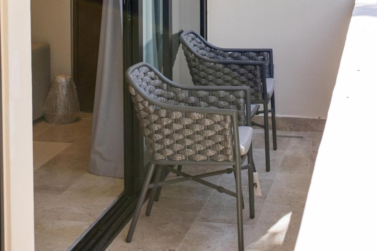 Peregrina 202c 1 Bedroom Apartment *