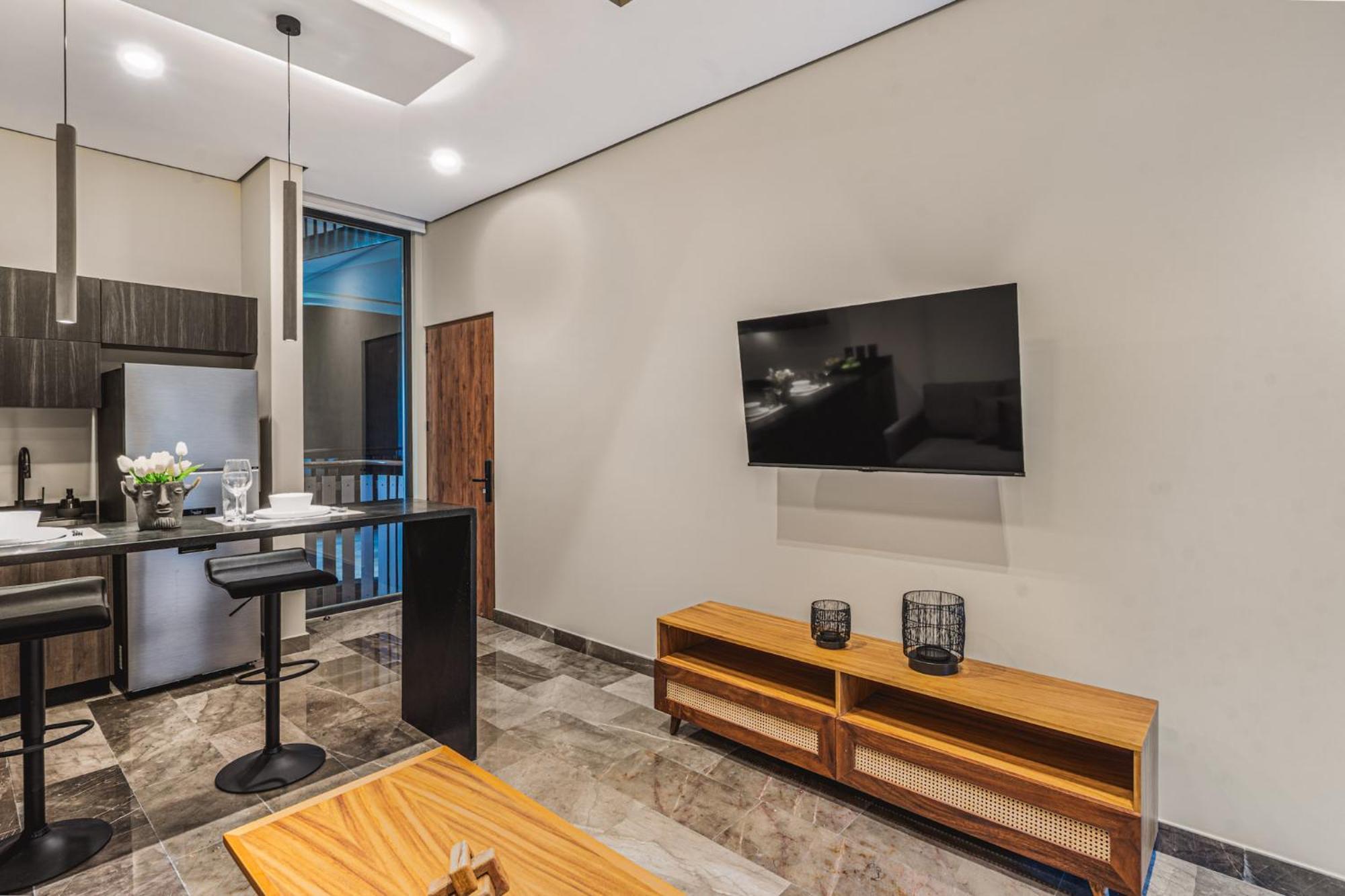 Walk To 1br 4 Guests Kids Area Office Apartment *