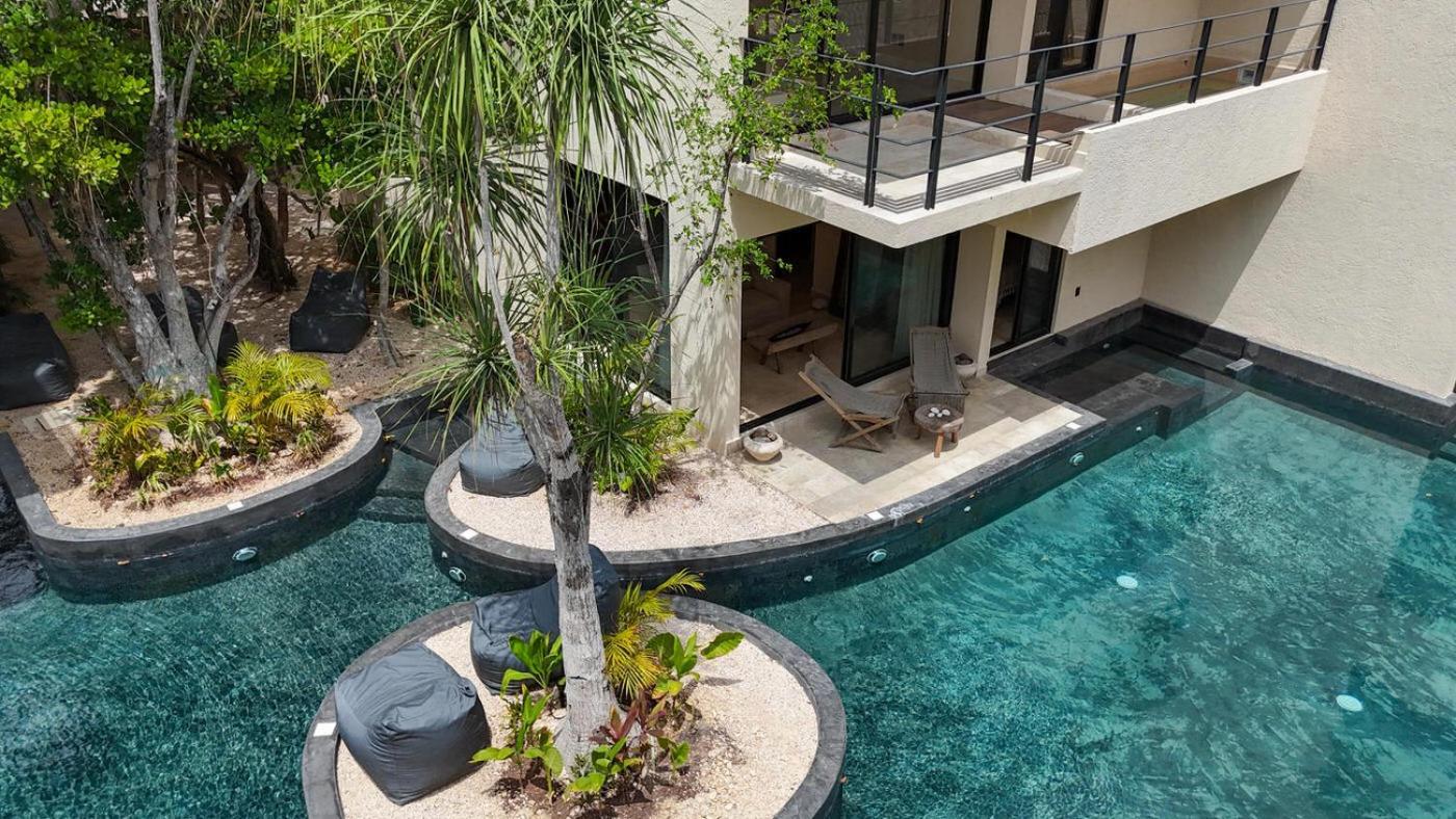 Boho Chic 2br With Swim-up Pool Near The Apartment *