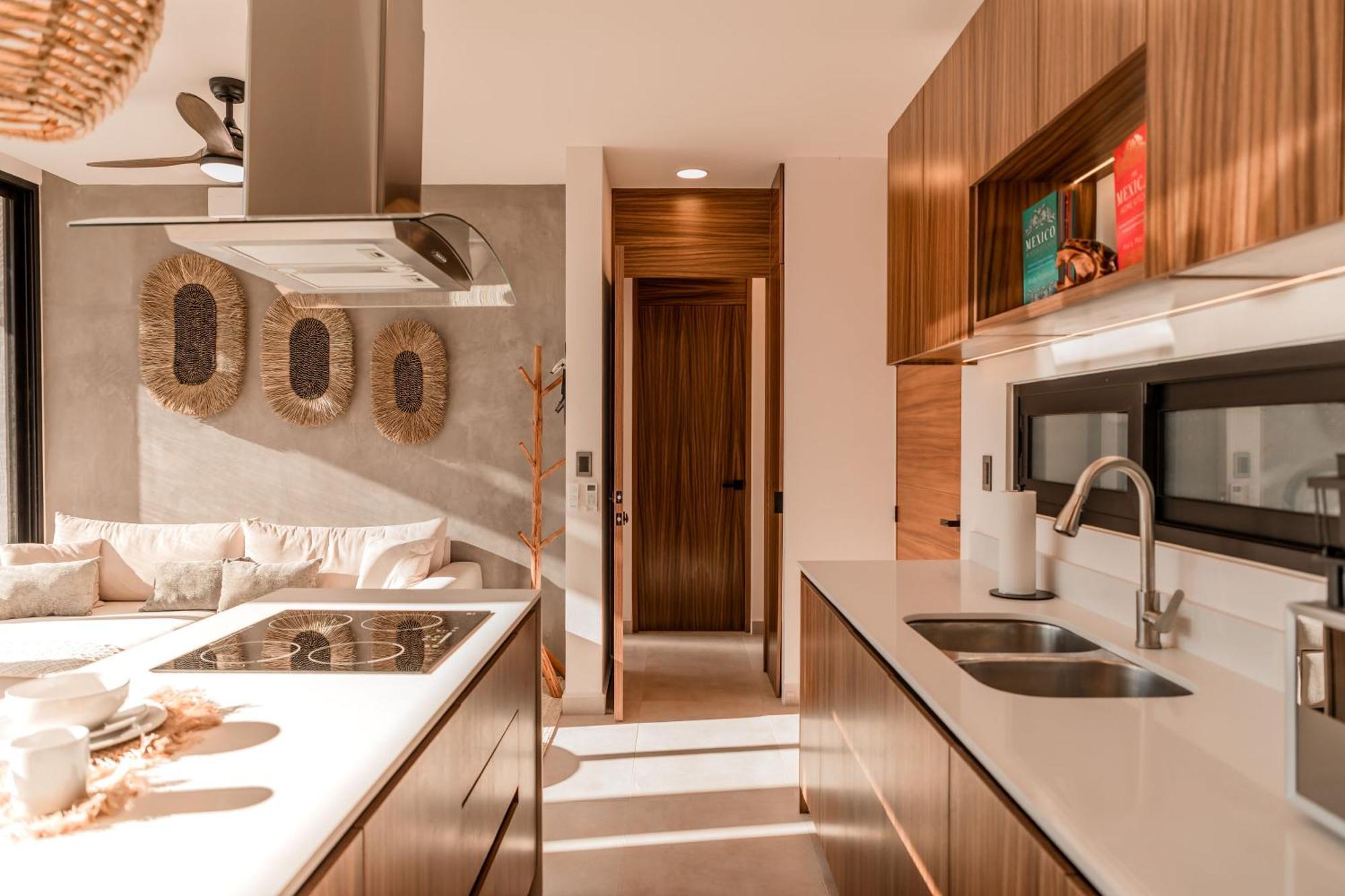 Hygge, 2br With Private Plunge Pool & Rooftop Apartment *