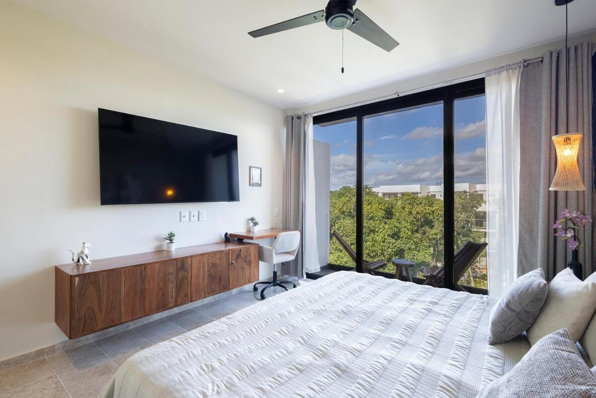 Apartment Penthouse 2br In With Private Rooftop And Pool