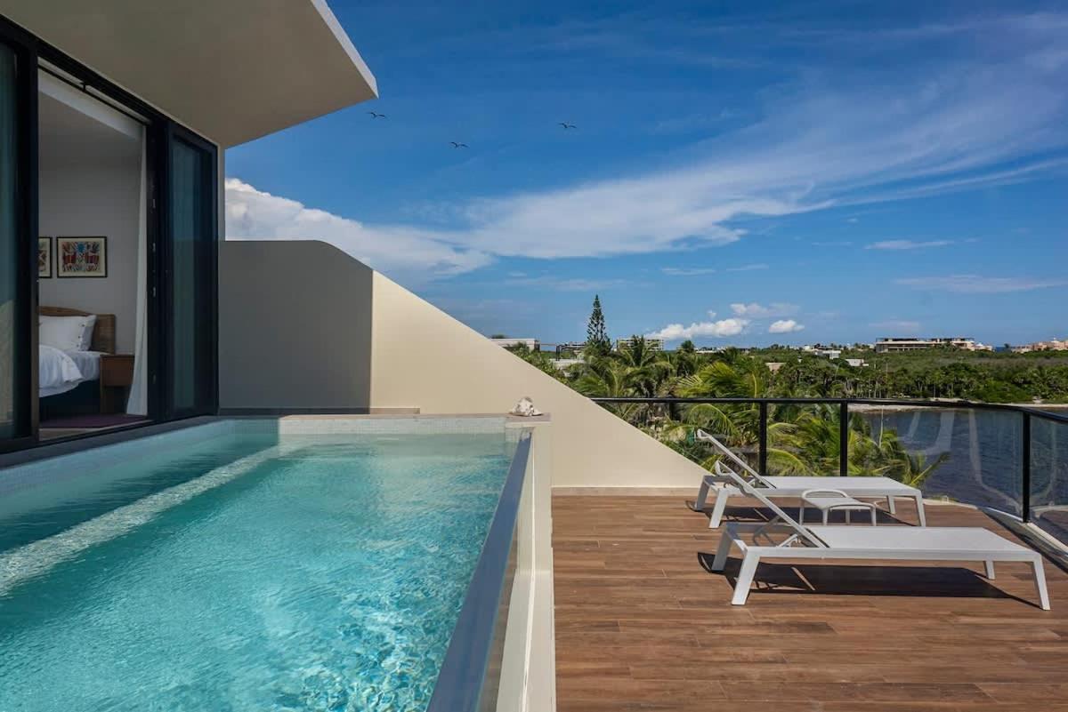 Apartment Beachfront 2br Condo, Private Pool & Tankah Bay