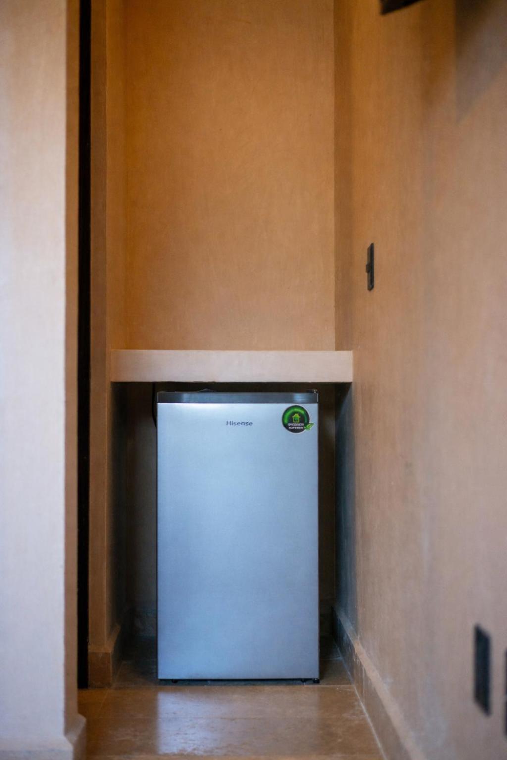 Apartment Boho Chic 2br With Swim-up Pool Near The *