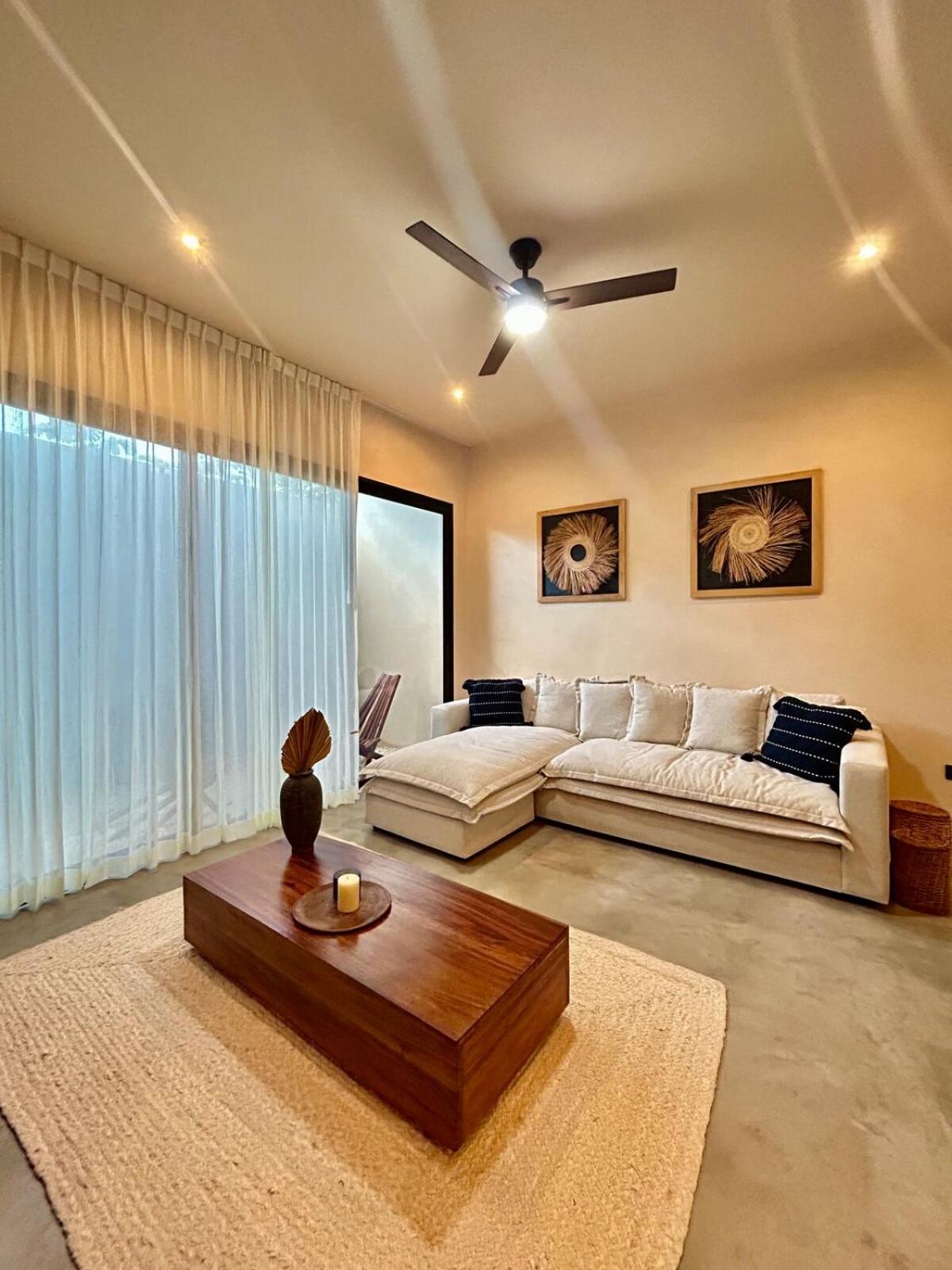 Exclusive Close To Apartment