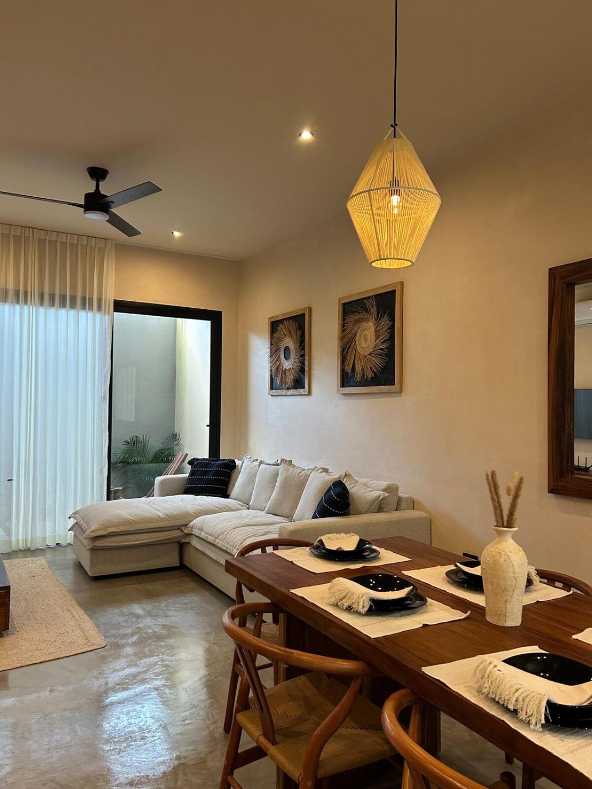 Apartment Exclusive Close To *