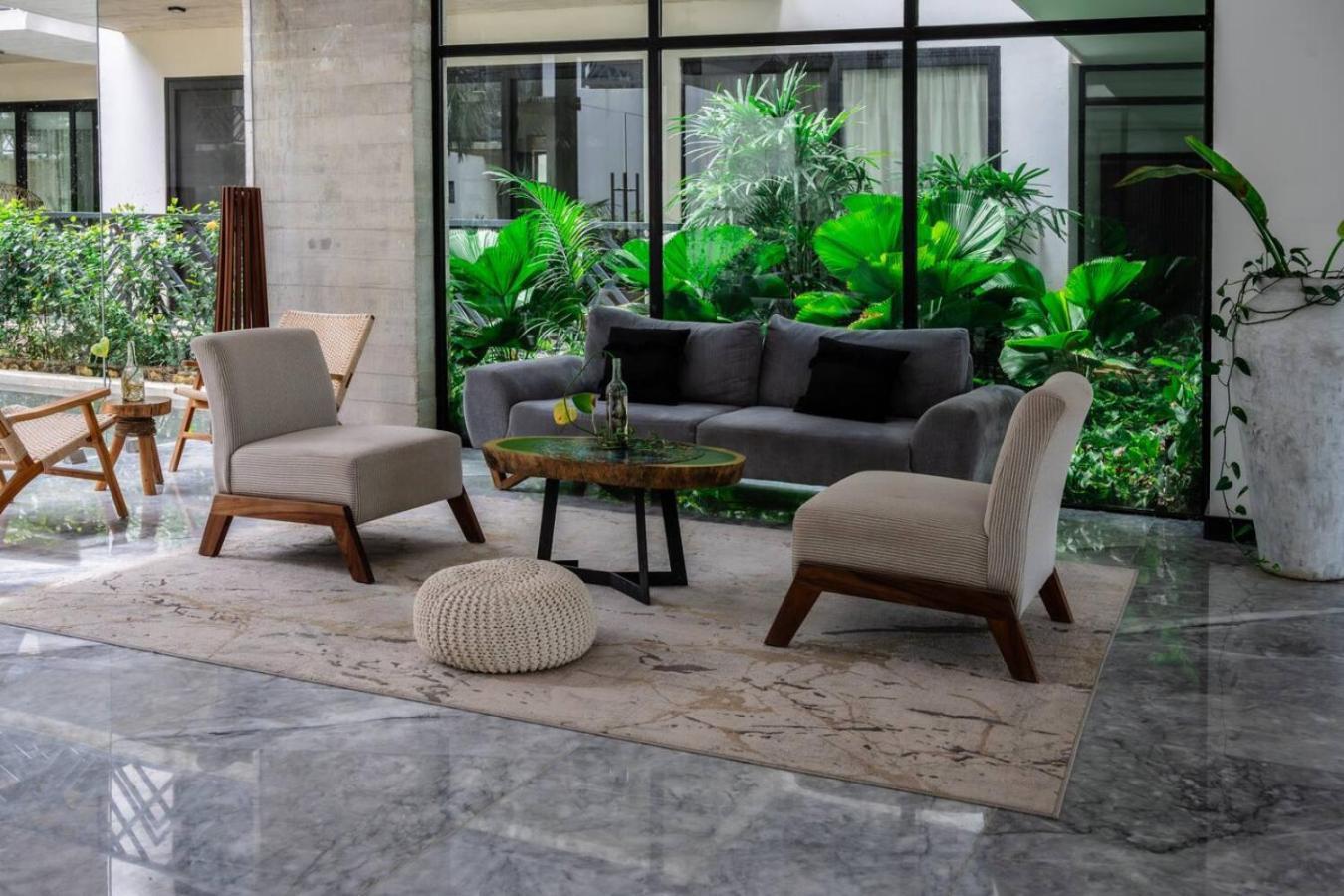 Retreat Pool Gym & Great Location Apartment Tulum