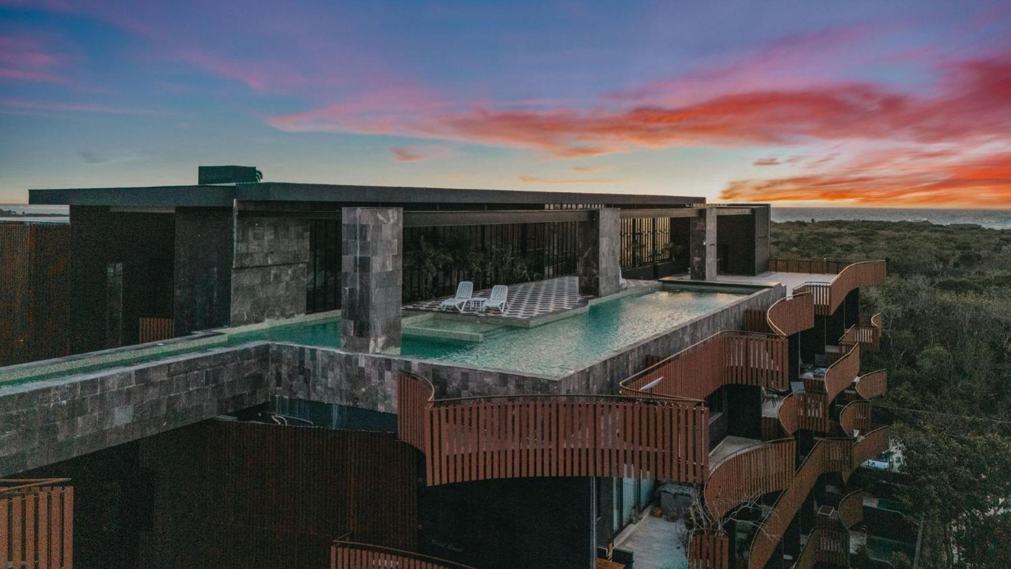 Bright 2br Amira District Gem With Shared Pool