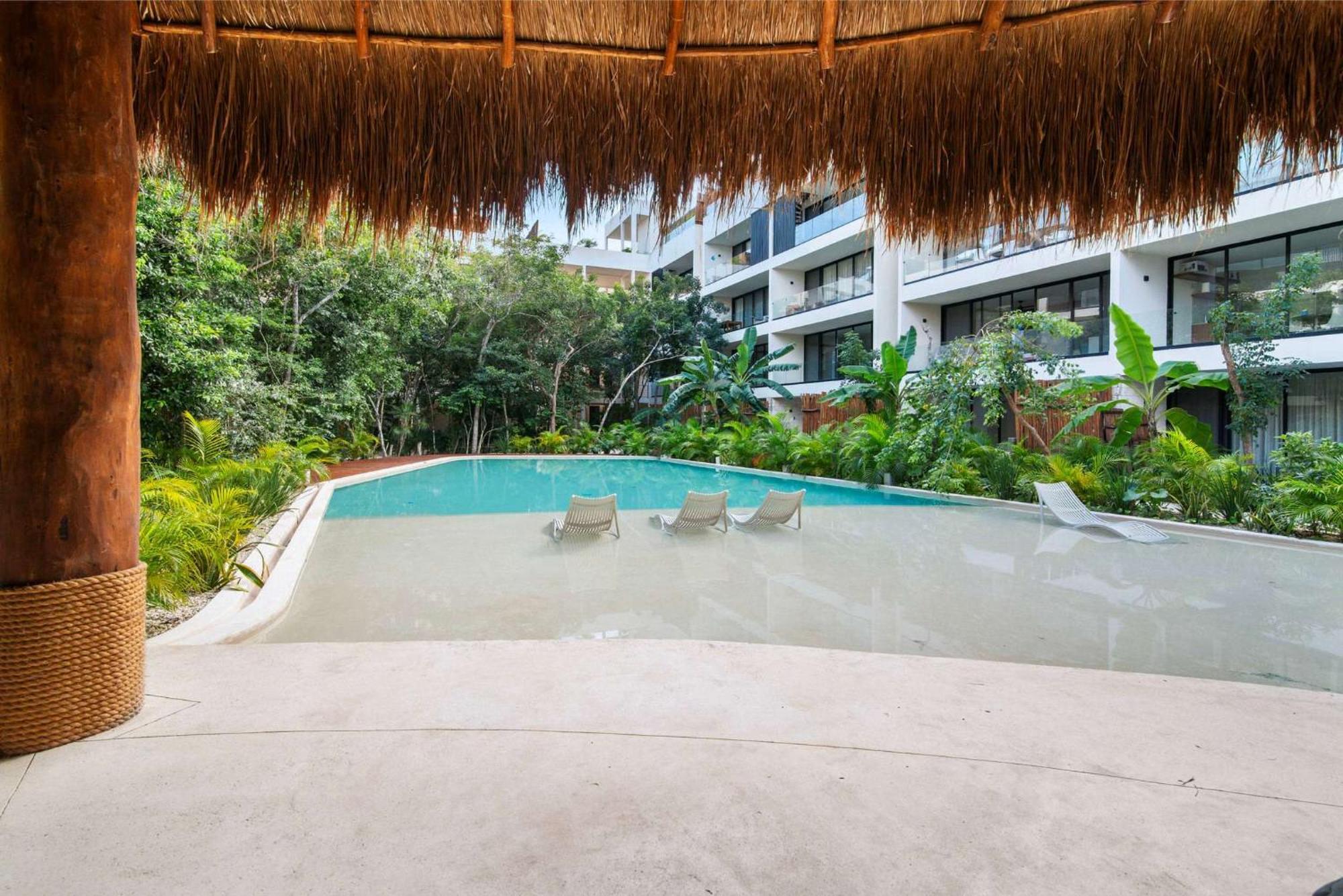 Penthouse With Private Plunge Pool - 2 King Tulum