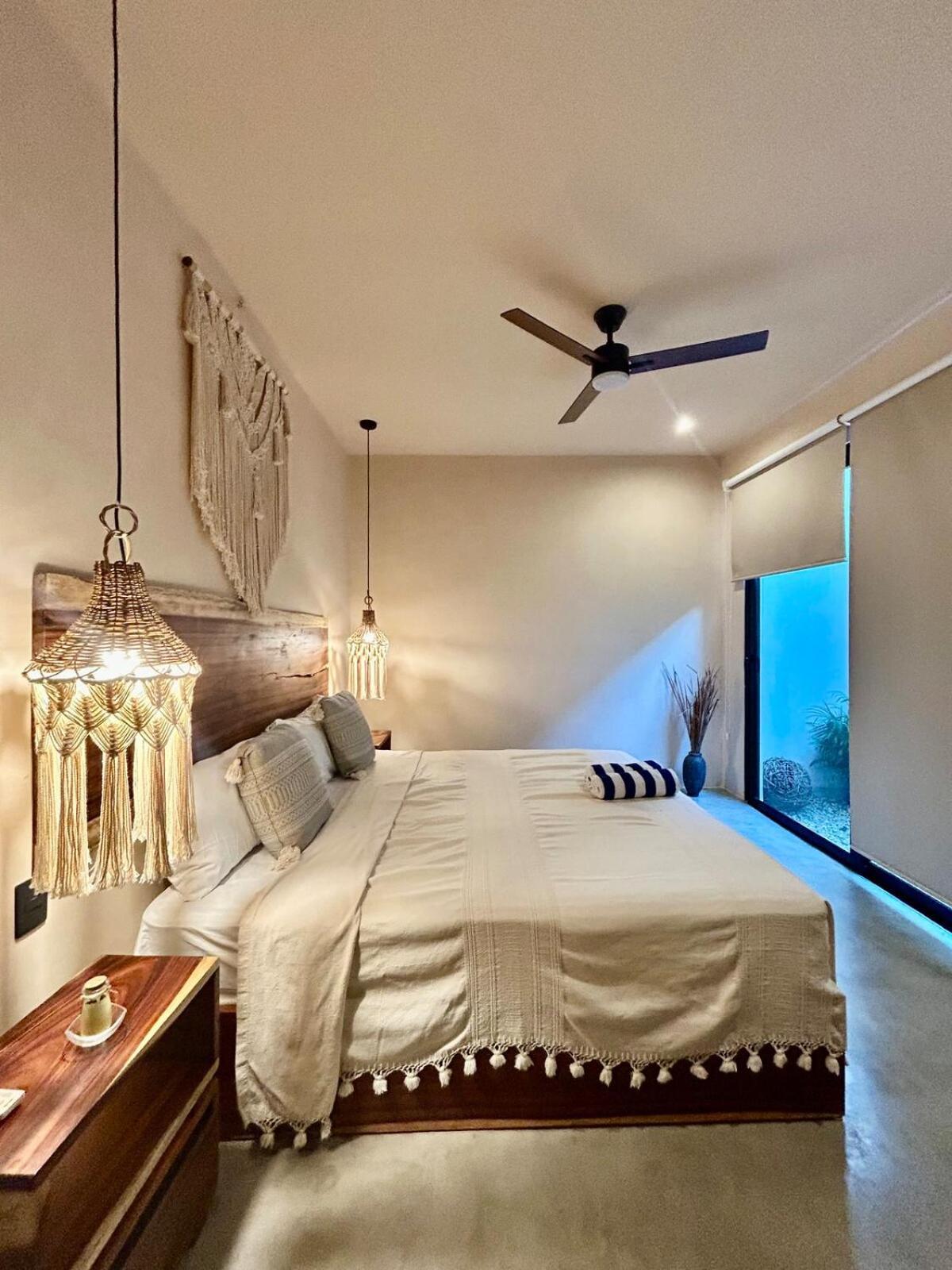 Exclusive Close To Apartment