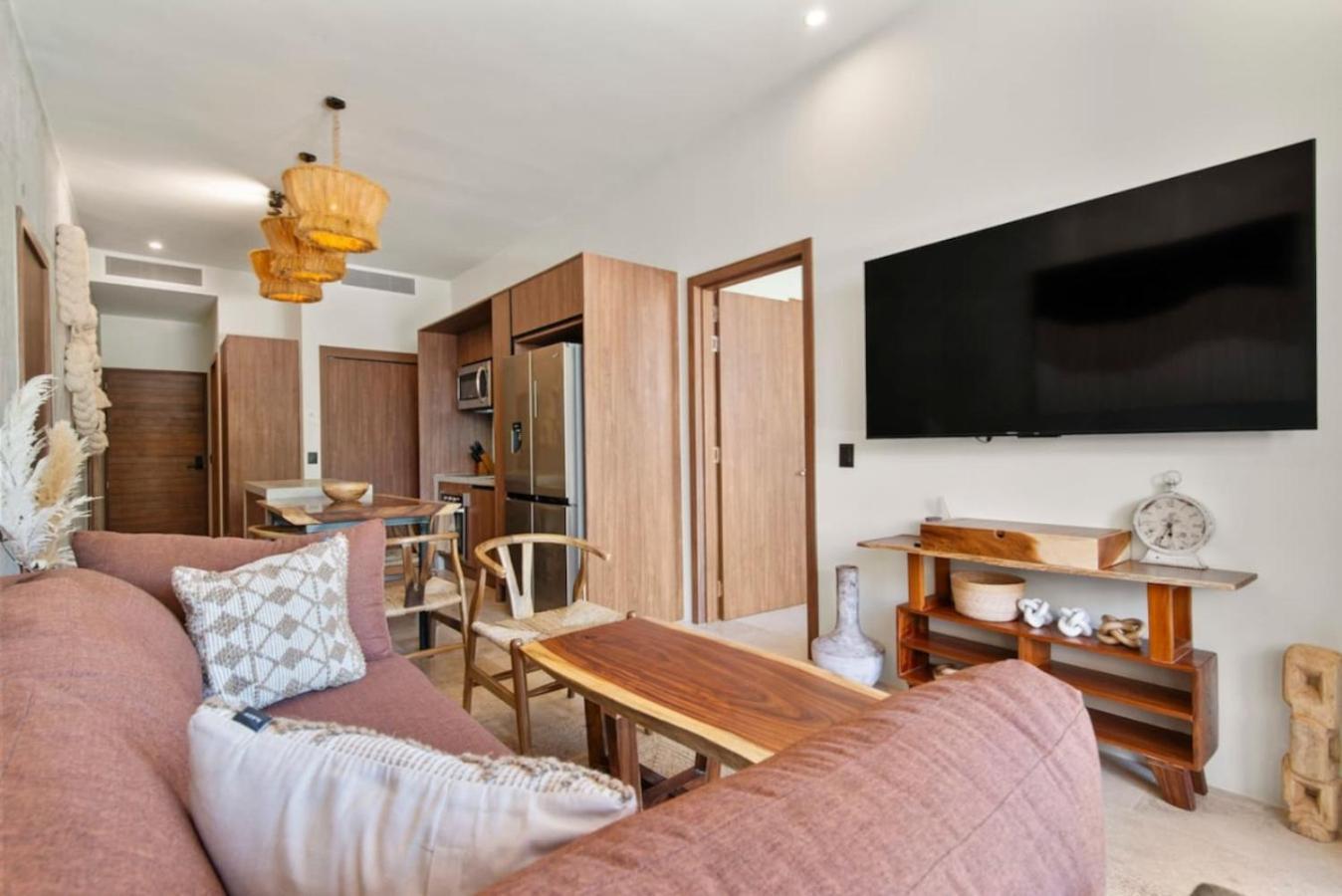 Beutiful - Swimout-gym-rooftop-pool - Nuju Tulum