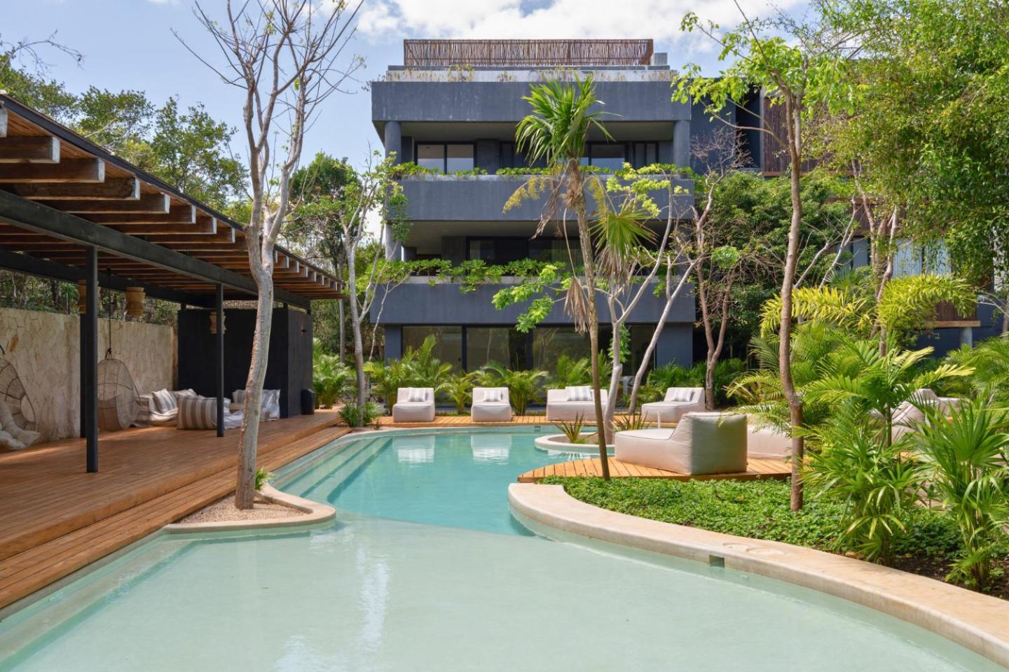 Humana Luxury Private Pool & Huge Terrace Apartment