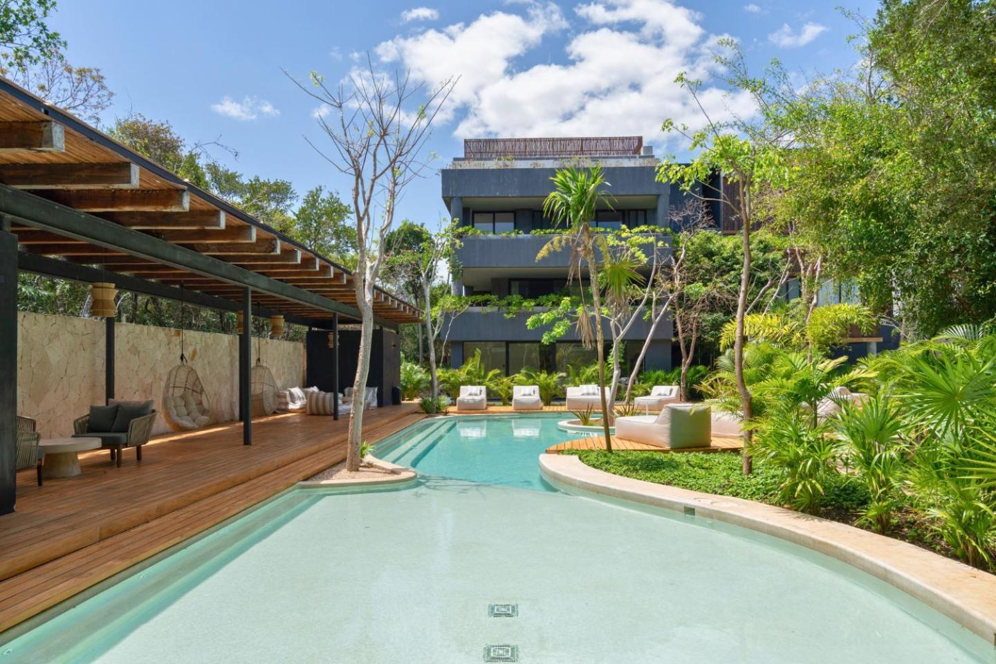 Humana Luxury Private Pool & Huge Terrace Apartment