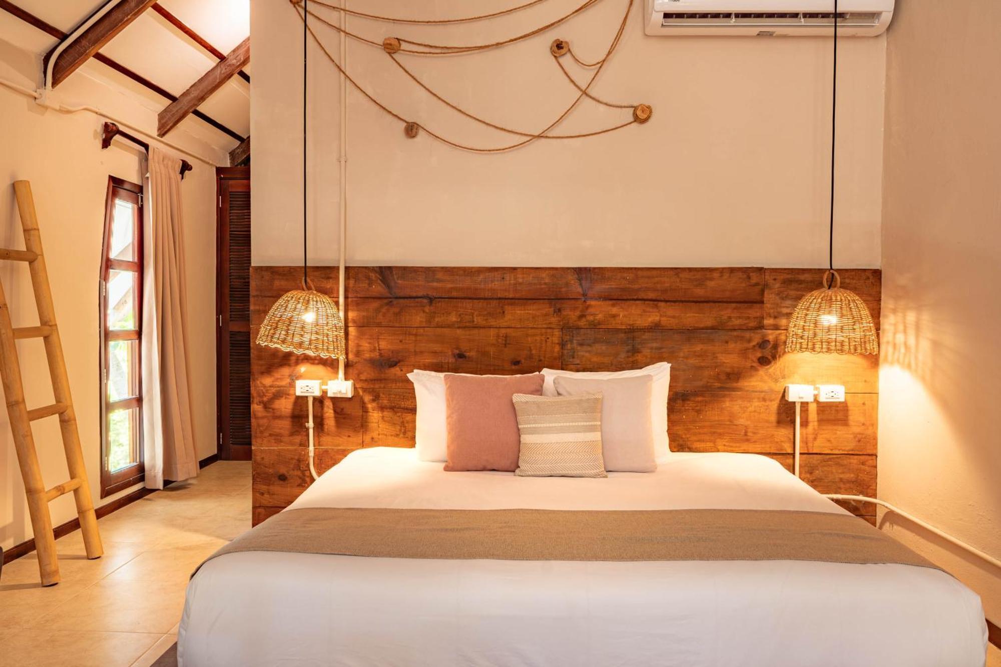 Hotel Cabanas Los Lirios Tulum Hotel 4*