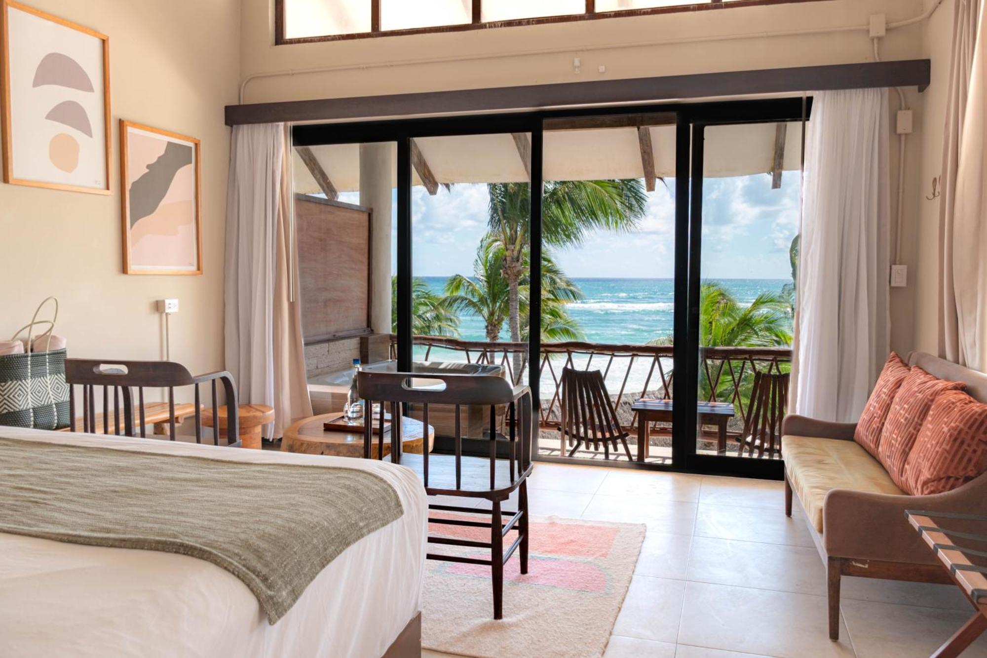 Hotel Hotel Cabanas Los Lirios Tulum 4*