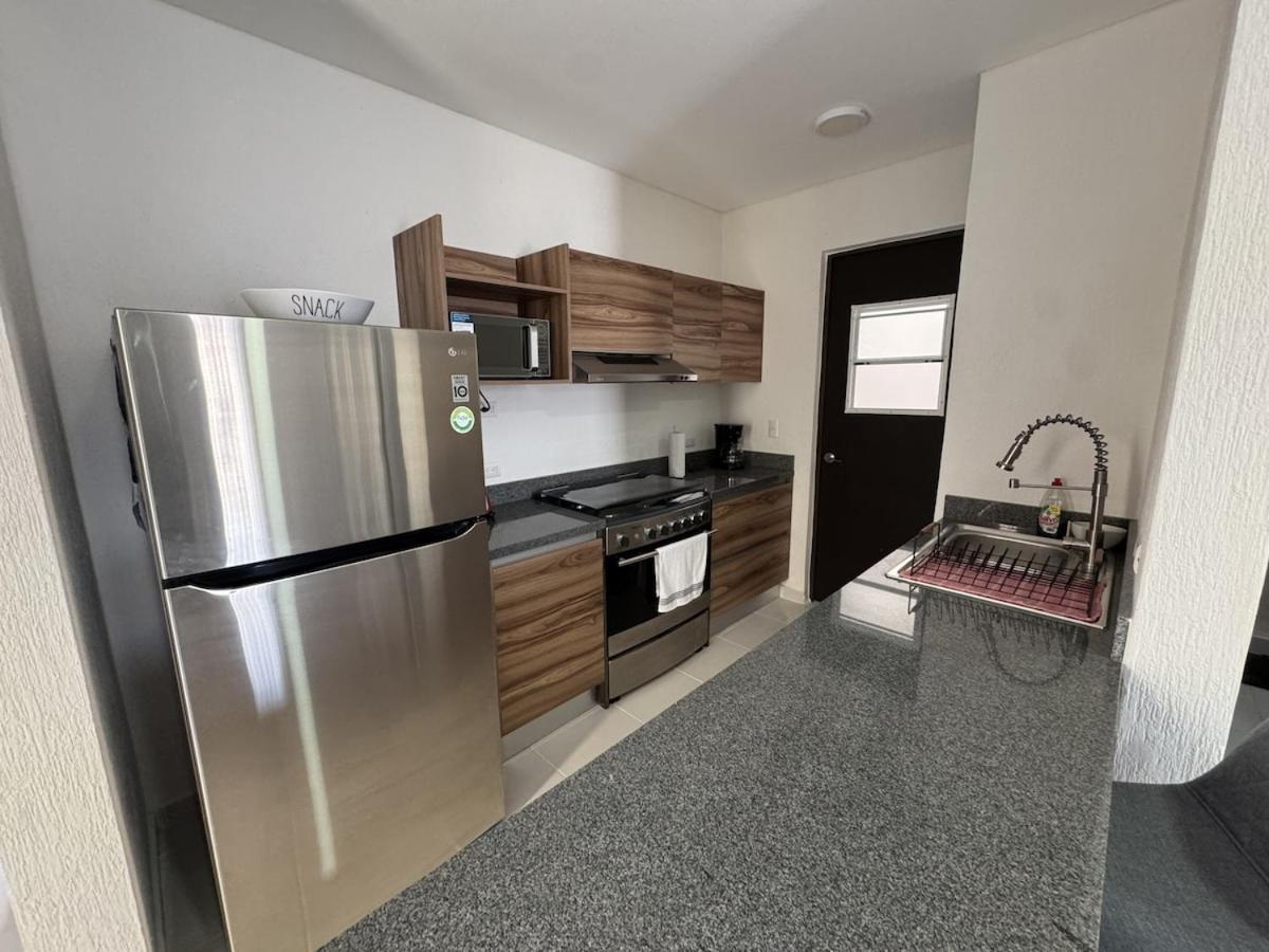 Comfortable 2br Pool & Gym Apartment *