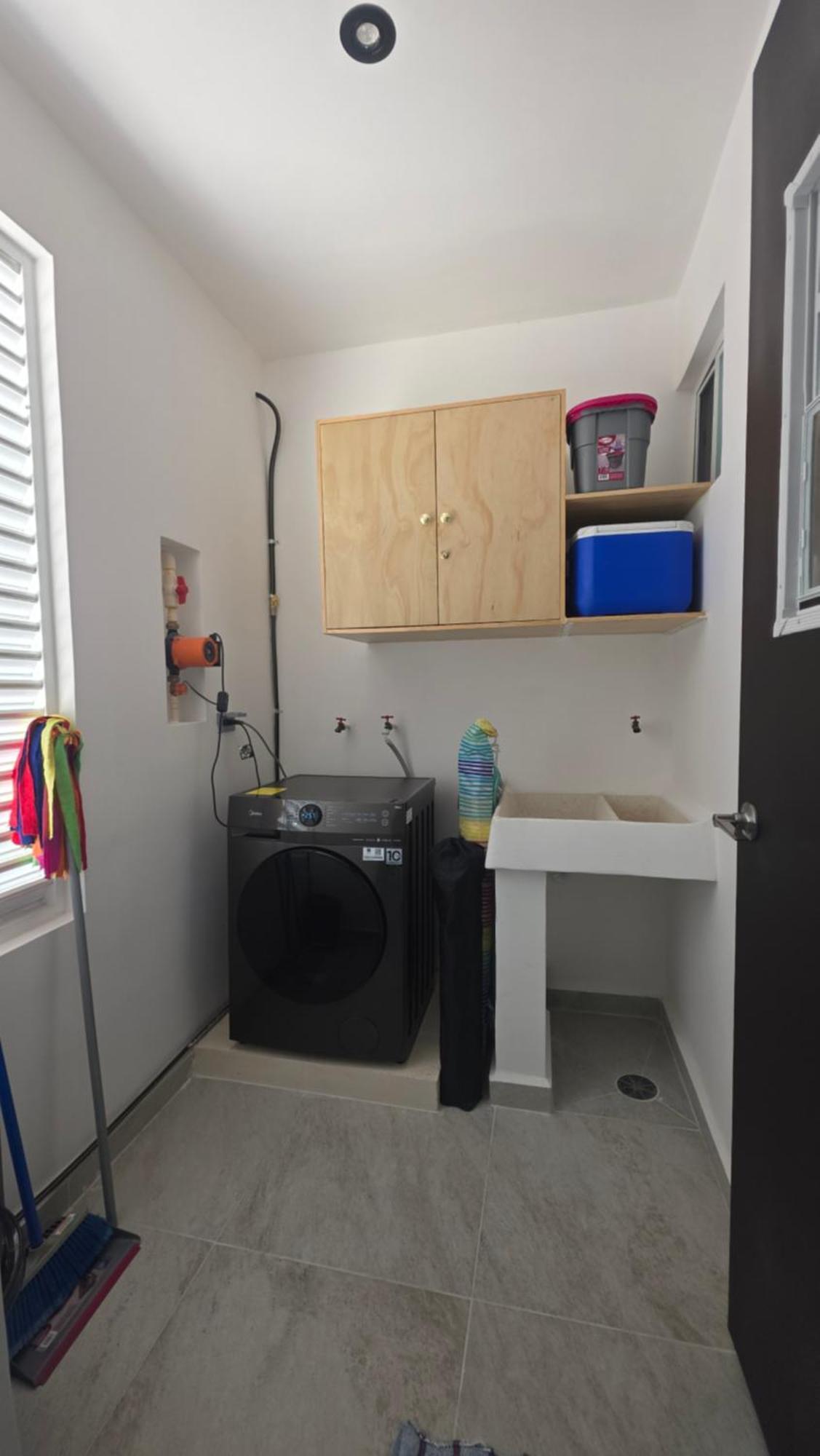 Apartment Spacious 2br With 24 7 Security *