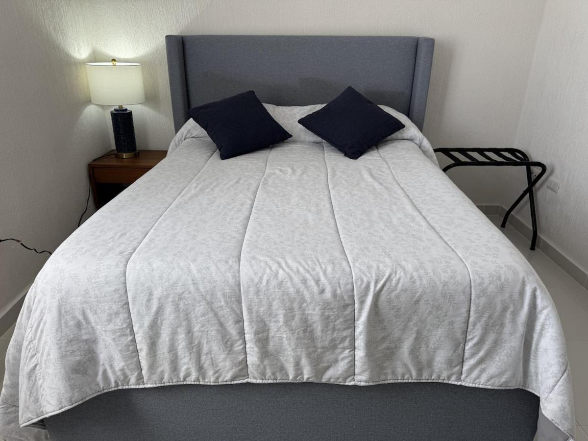 Apartment Comfortable 2br Pool & Gym