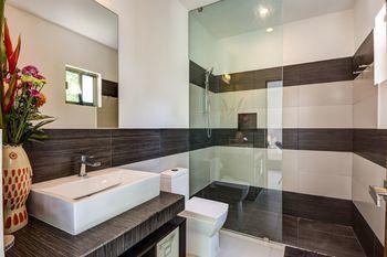 Esperia Hotel 4*