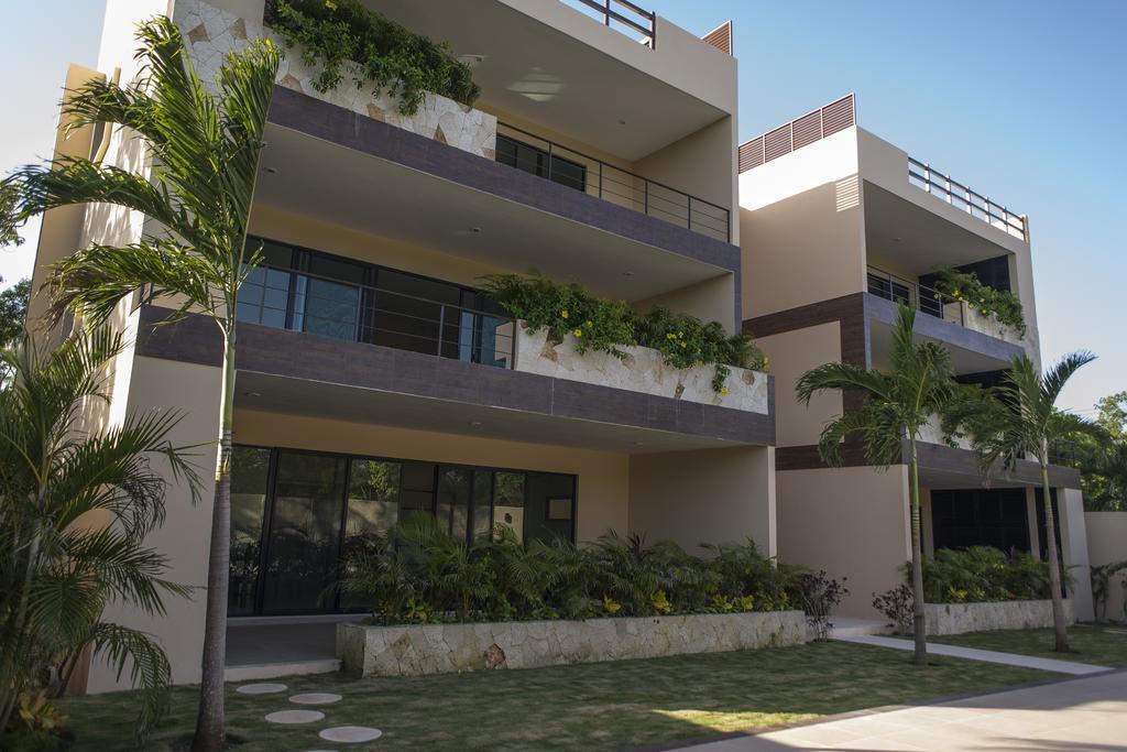 Apartment One By Kvr