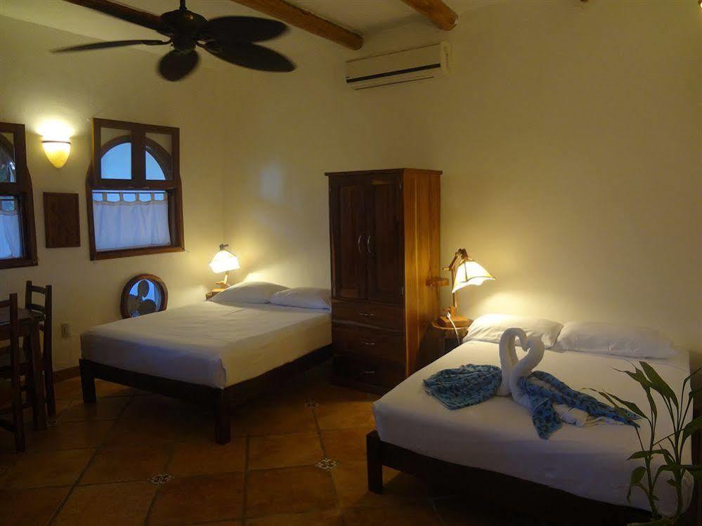 Yum Kin Hotel 4*