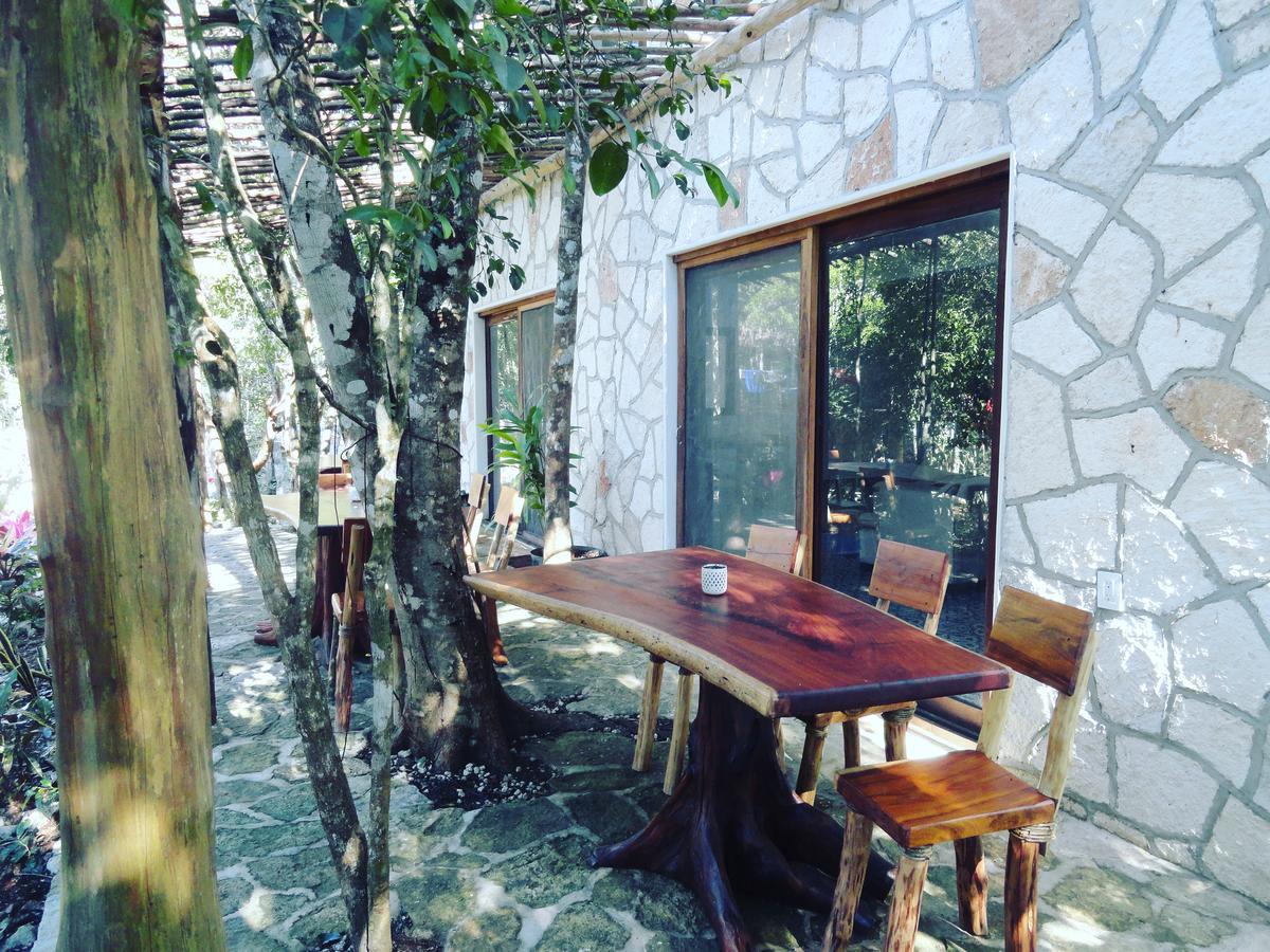 Escarabajo Rojo 3* Tulum