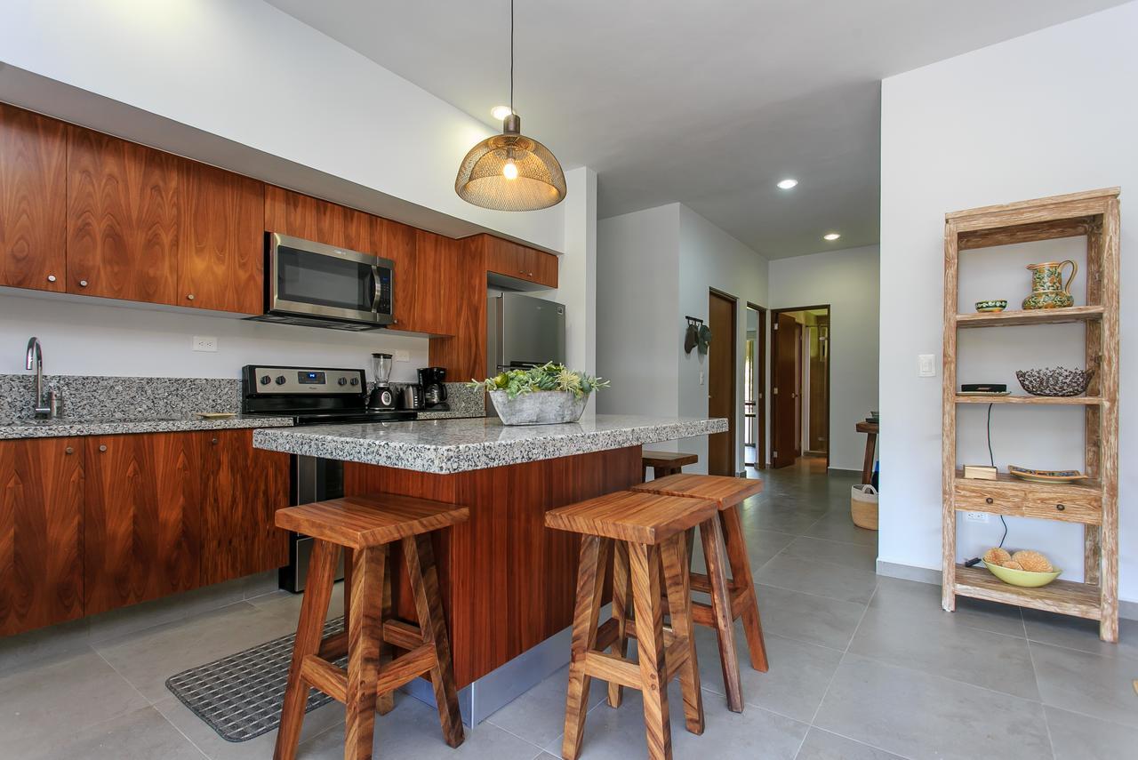 Complex With An Alluring Pool & Tropical Vibes By Stella Rentals! Apartment *
