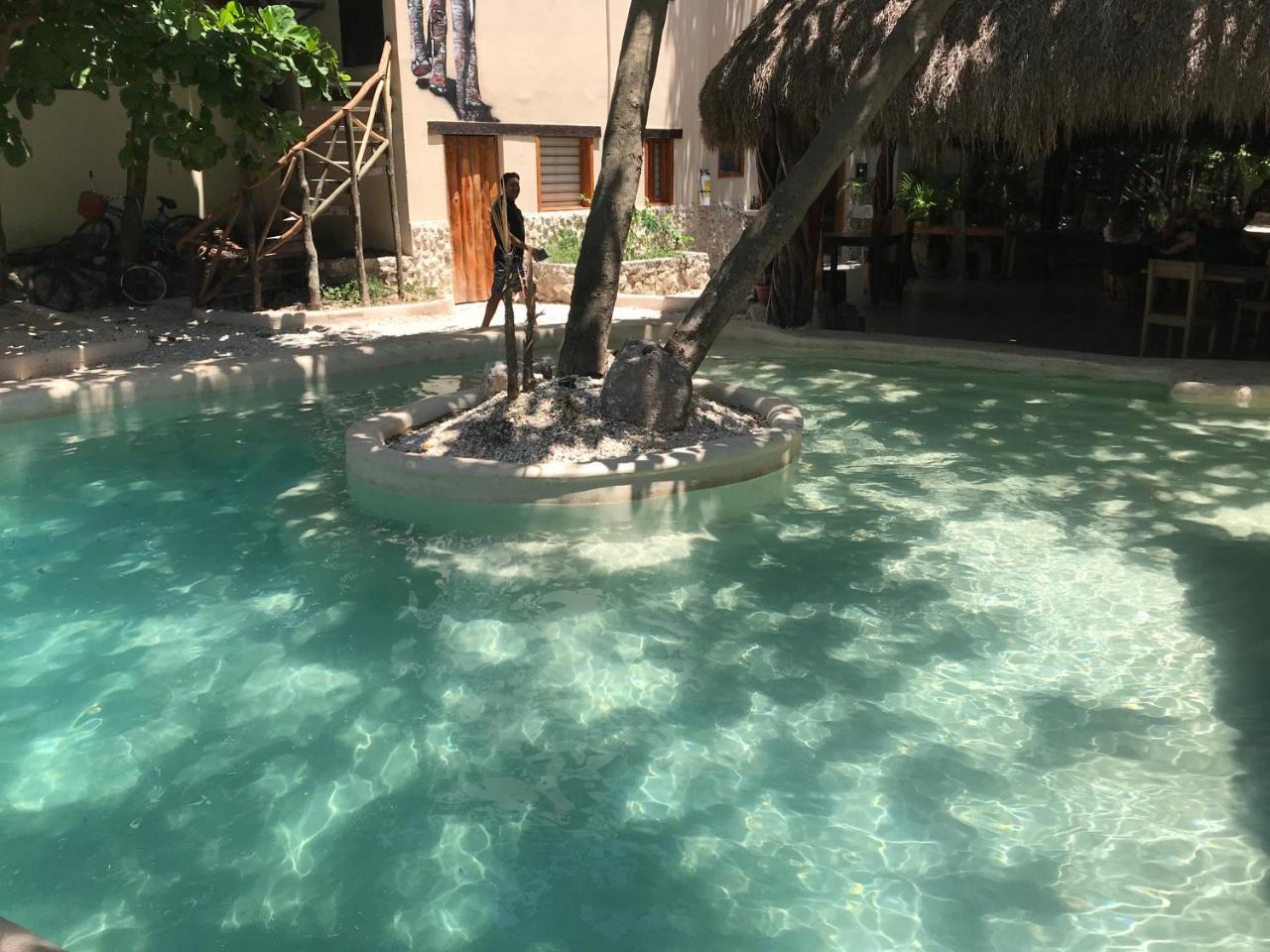 Indajani Hotel&hostel With Pool Hostel *