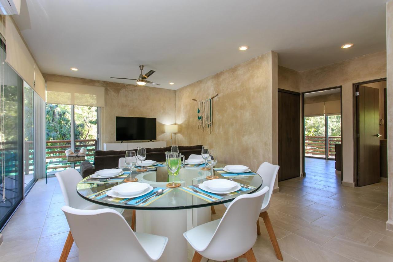 Charming Nature-inspired With Sultry Surroundings By Stella Apartment *