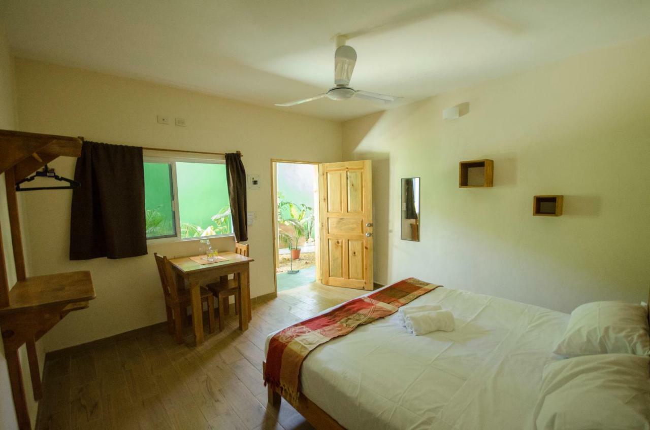 Casa Almendro Hotel 2*