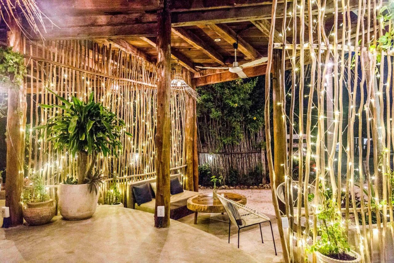 Mamasan Treehouses & Hotel