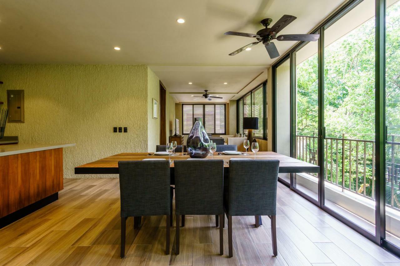 Apartment Private Plunge Pool, Art, Spa, Pool With Cabanas