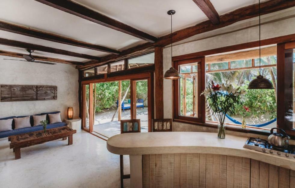 Palms House