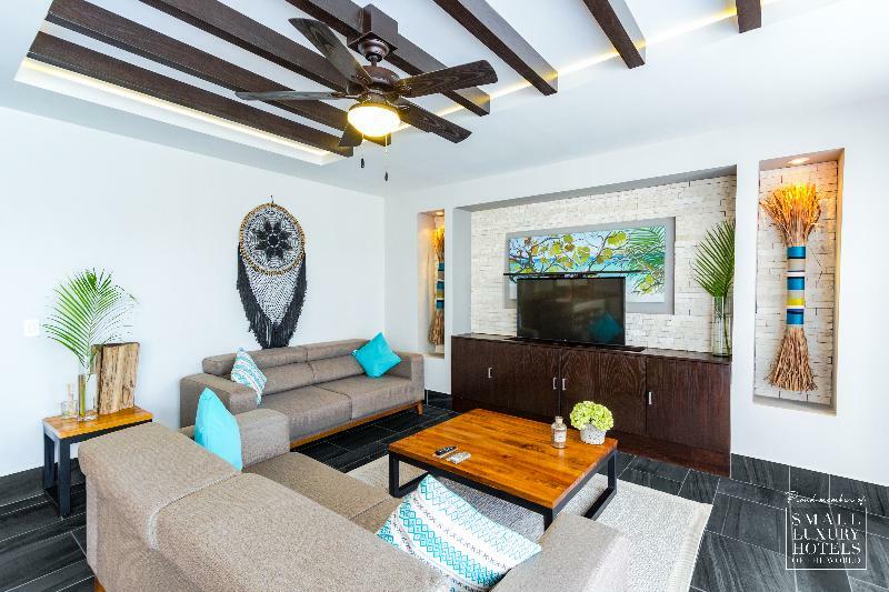 Hotel Kasa Parota 3*