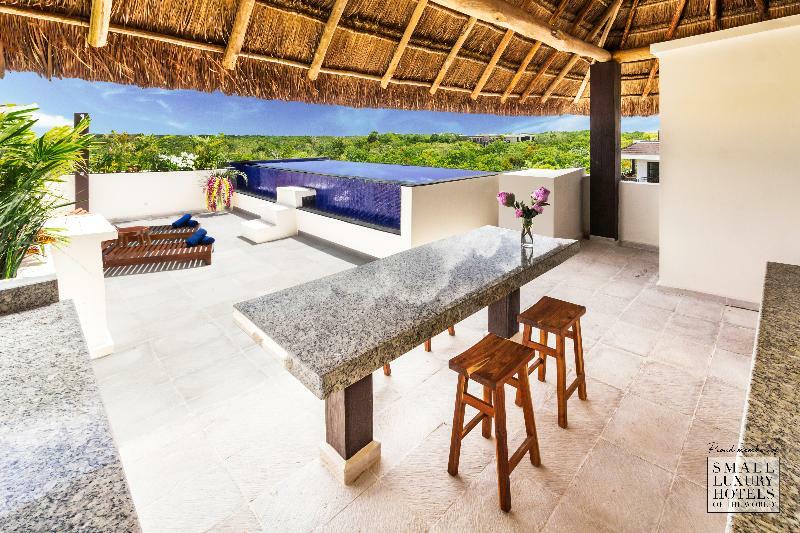 Kasa Parota Hotel