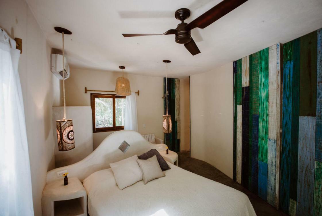 Villa Beachfront On Zone *