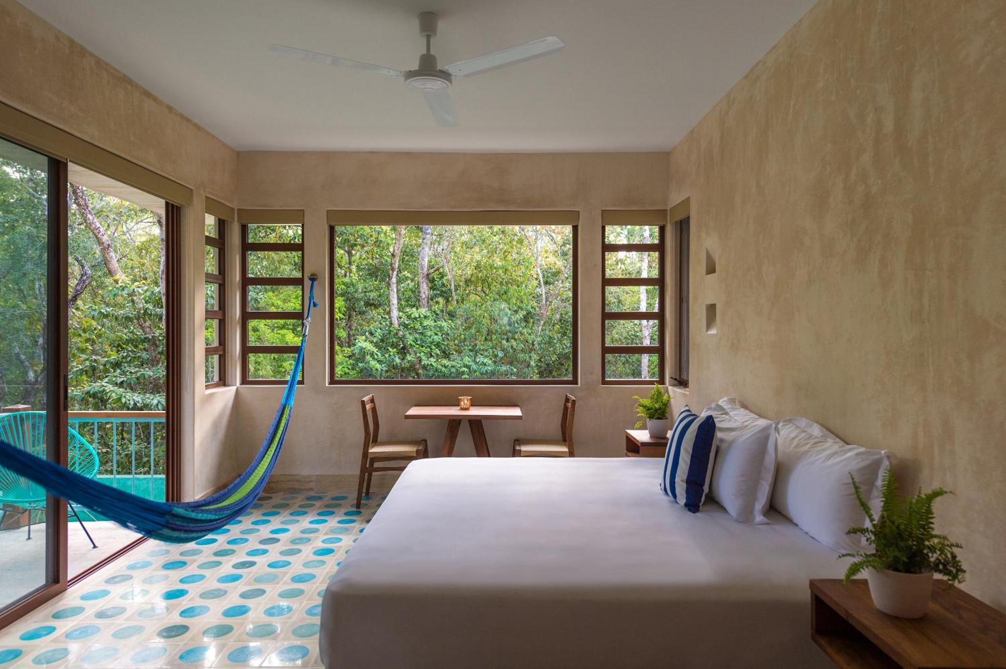 Tiki Tiki Hotel 4*