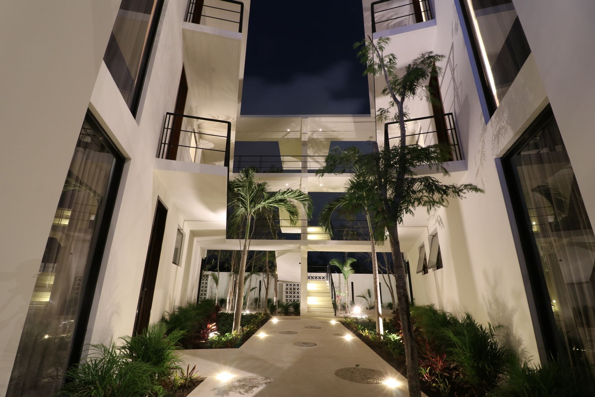 Park Apartment *