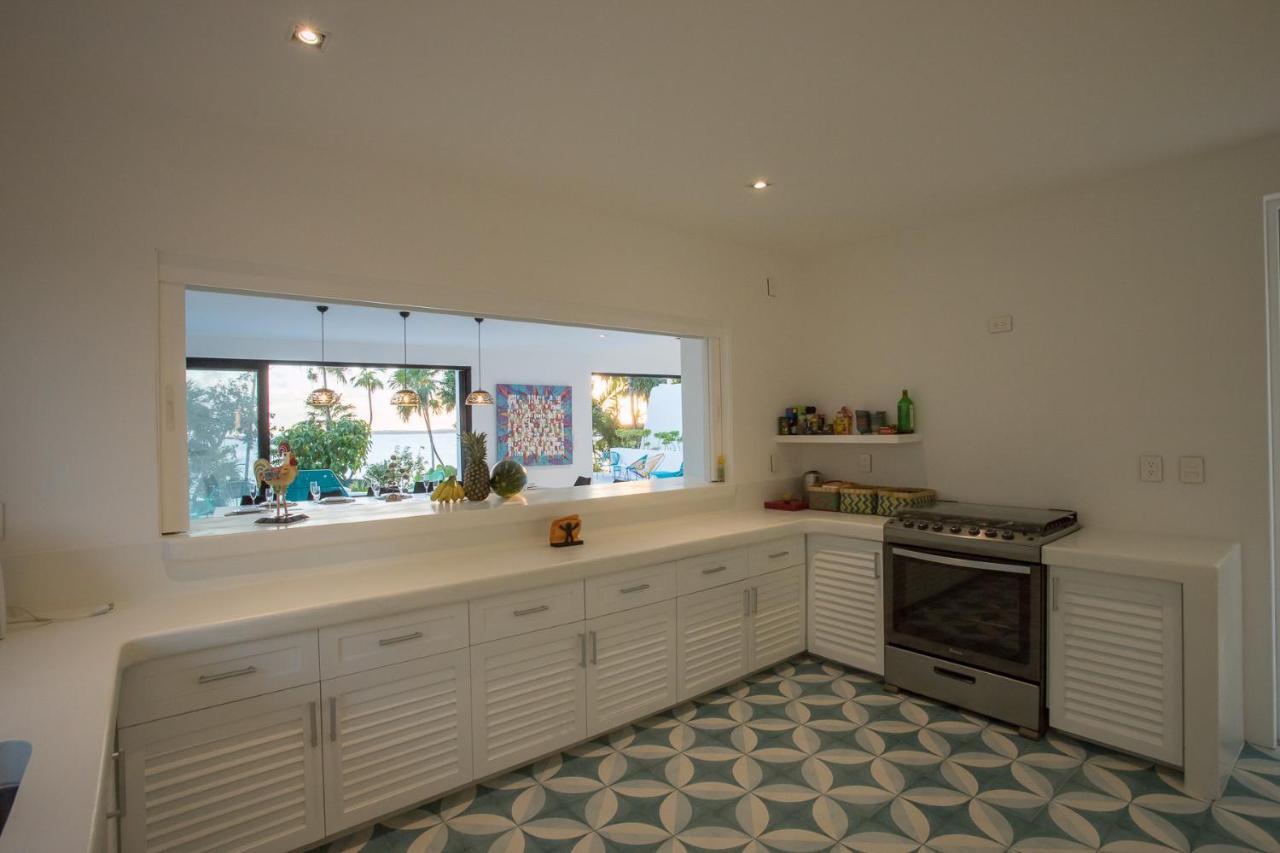 La Maison Manati, Beachfront, Infinity Pool, Cooking Service Included Villa Tulum