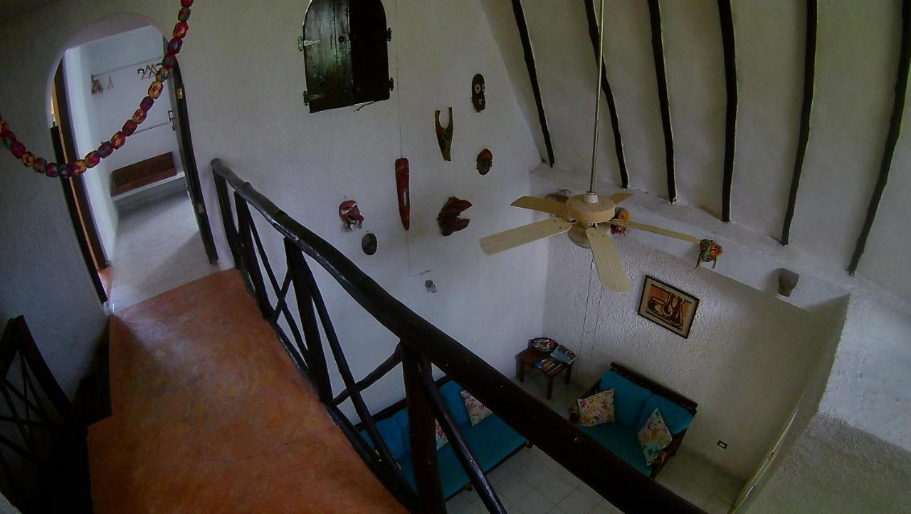 Chalet House Of Masks *