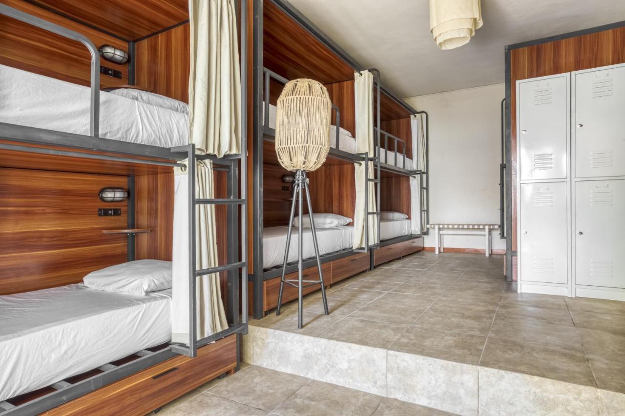 Selina Shared Lirios Hotel