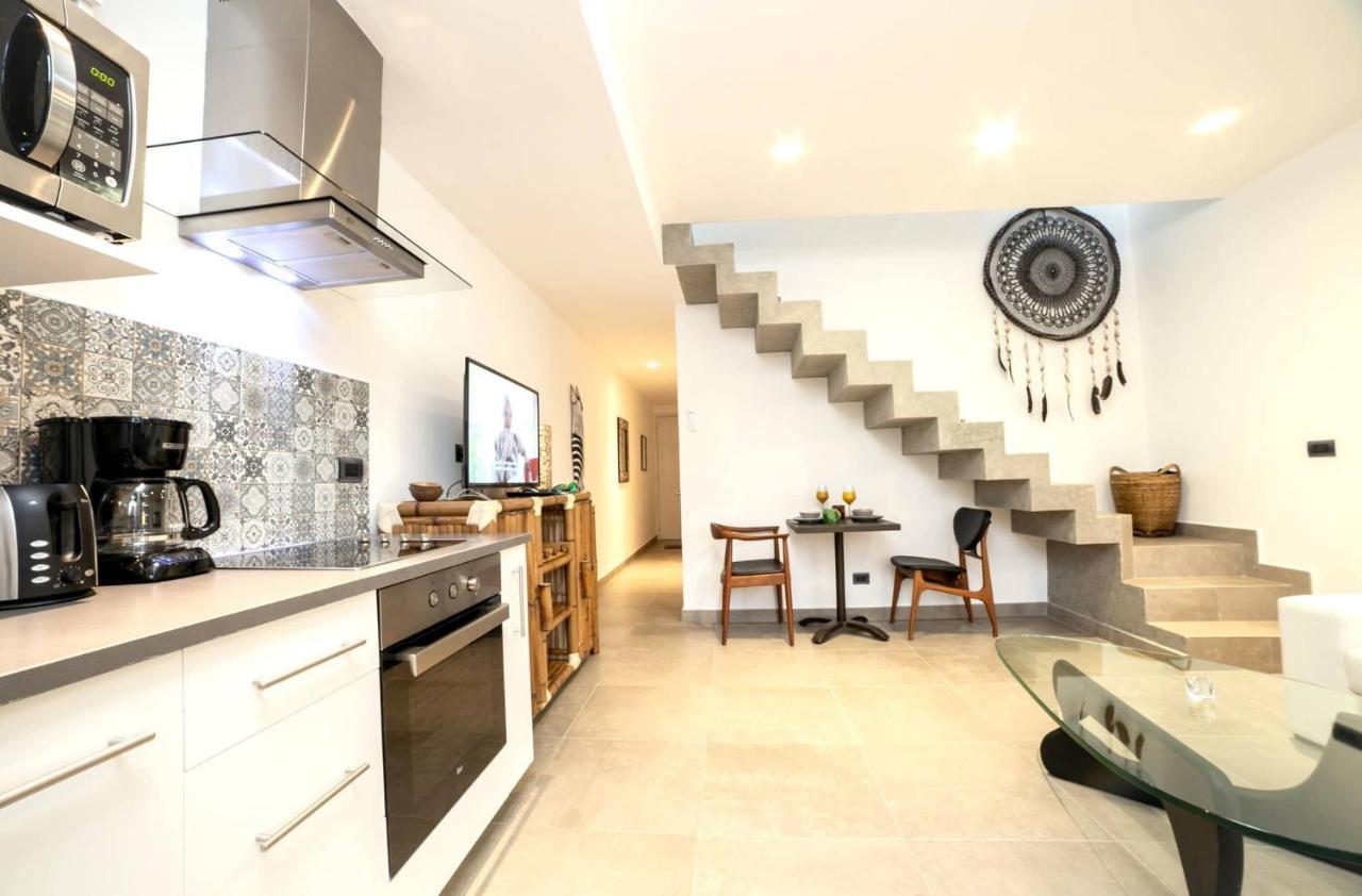 Beautiful Penthouse For 2 With Private Patio, 2 Bikes Included And Pool!