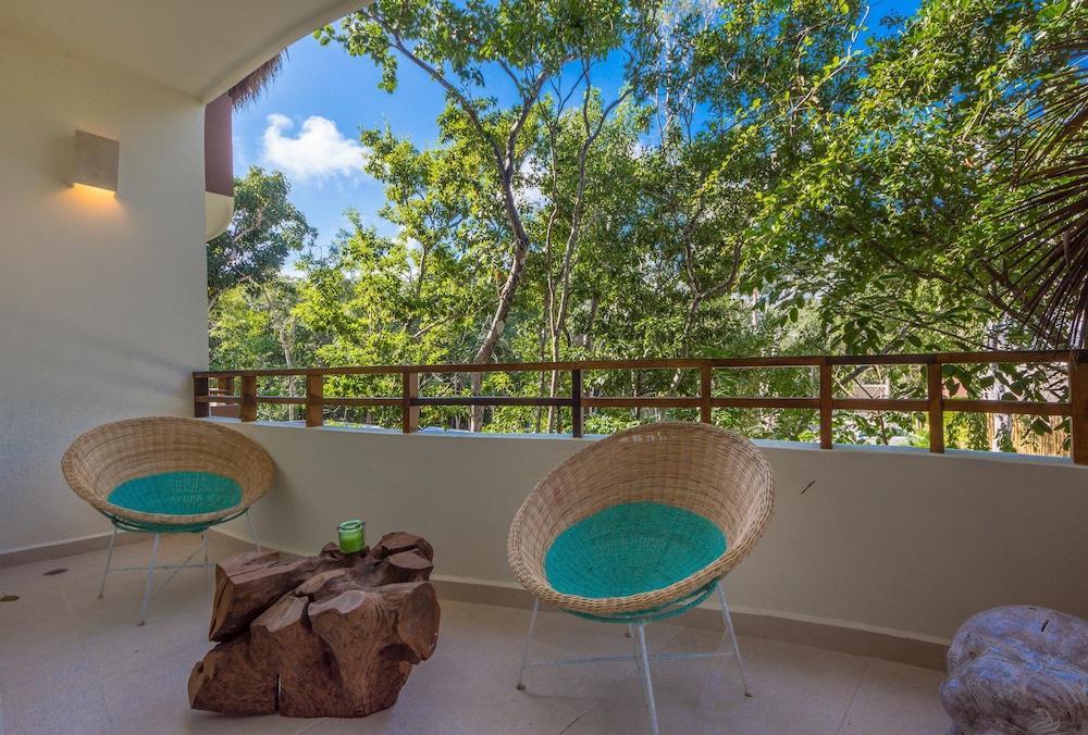 Peggy 2 Bdrm Sleeps 4 Balcony Hotel 3*