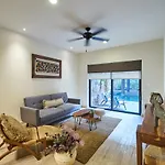 Luxury Poolside Gem With Pool, Jacuzzi & Gym * Tulum