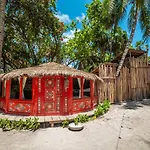 Kookay Beach Hotel 2*