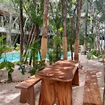 Apartahotel Acinté By Endémico 2*
