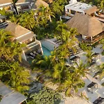 Ma'xanab Hotel 5*