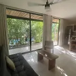 Jungle View 2bed 2bath Condo/ Wi-fi/ Pool/ Gym