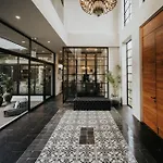 Kings Mansion For 26 Guests! *